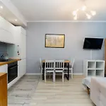 Osiedle Avia Cosy By Bookinghost Appartamento Cracovia