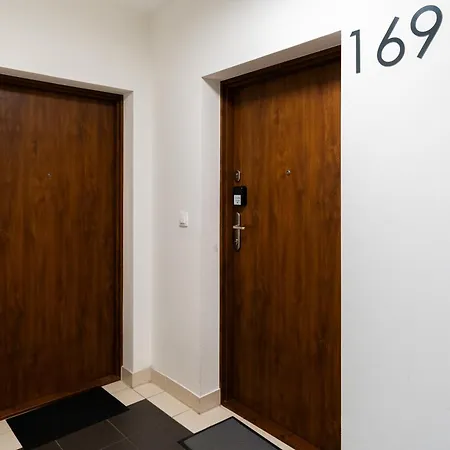 Osiedle Avia Cosy By Bookinghost * Krakov